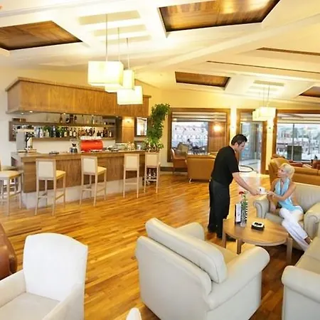 Grand Pearl & Resort Side