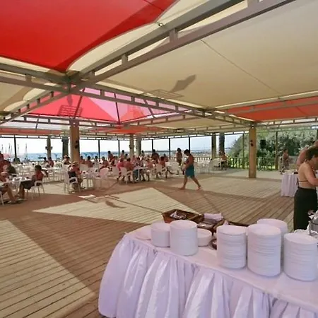 Resort Grand Pearl & Side