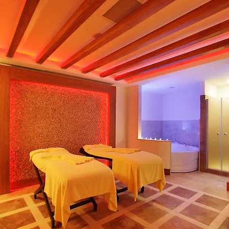 Grand Pearl & 5* Side