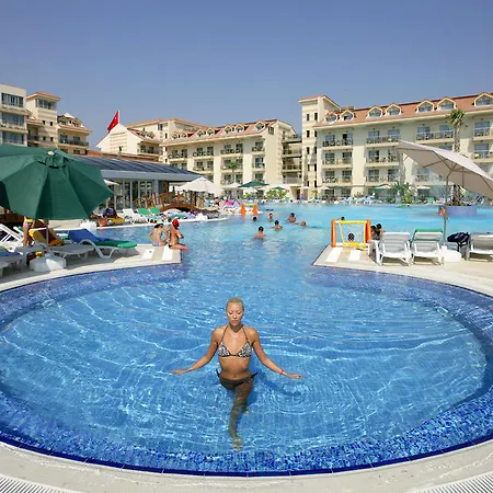 Ośrodek wypoczynkowy Grand Pearl & 5*