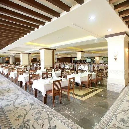 Semesteranläggning (resort) Grand Pearl & 5*